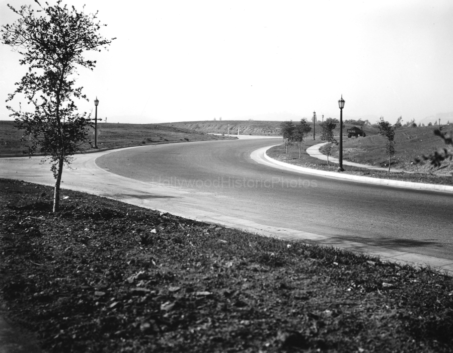 Holmby Hills 1930 2 WM.jpg
